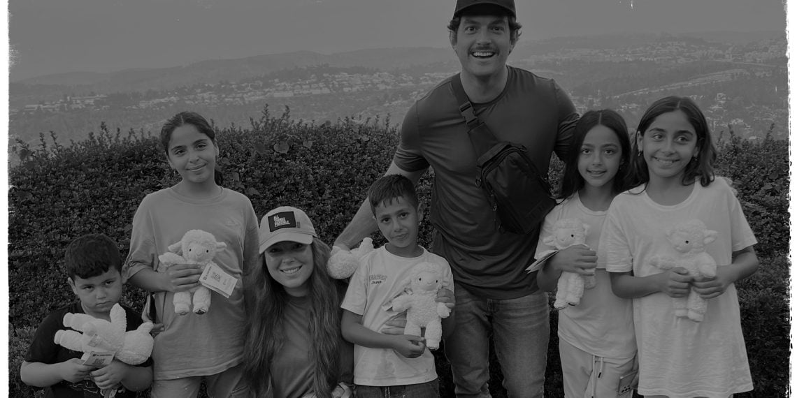 Smiles Amid Sorrow in Israel